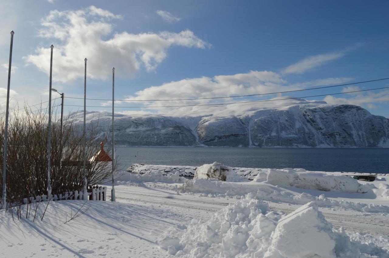 Lyngenfjord, Froyas Hus Villa Olderdalen ภายนอก รูปภาพ