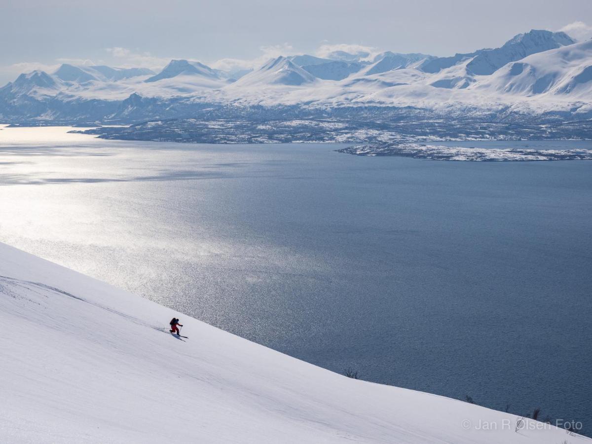 Lyngenfjord, Froyas Hus Villa Olderdalen ภายนอก รูปภาพ